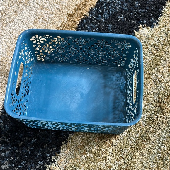 Elegant Navy Blue Storage Bin Decorative Floral Design Plastic Organize Bin NWOT - Picture 5 of 6